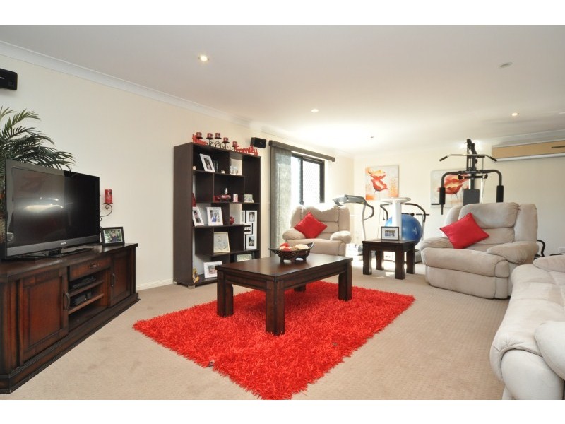 43 Currumburra Road, Ashmore QLD 4214