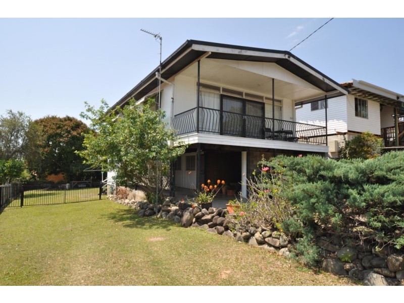 25 Kuranga Avenue, Southport QLD 4215