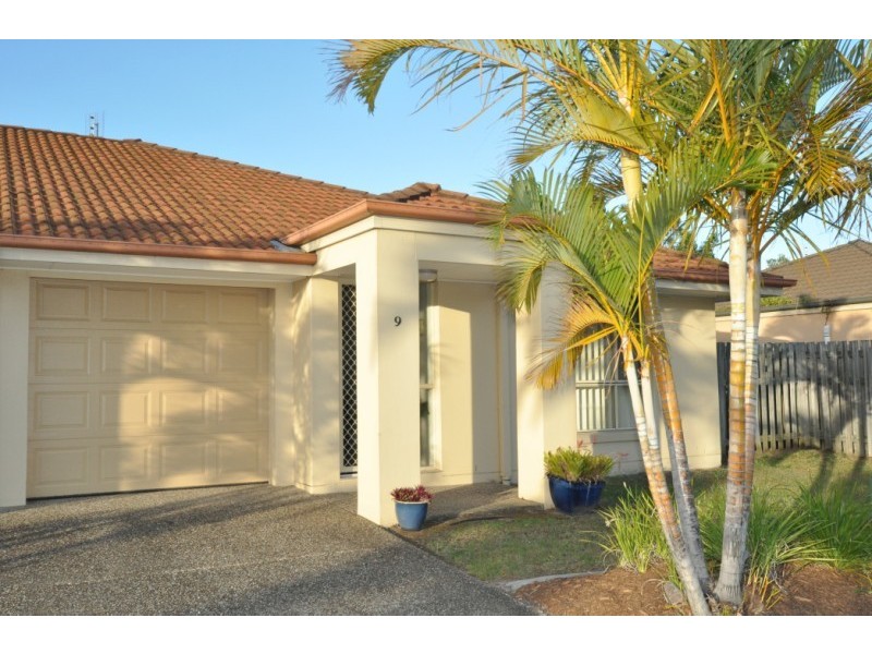 9/113 Arundel Drive, Arundel QLD 4214