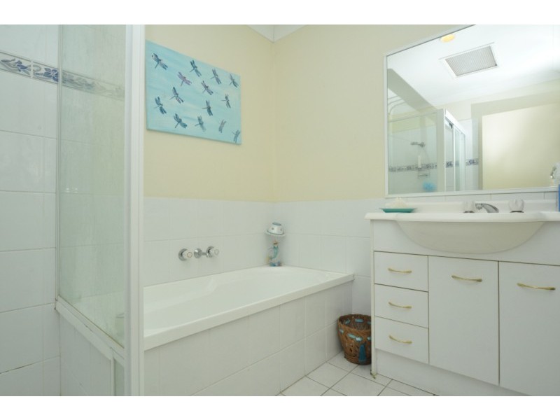 9/113 Arundel Drive, Arundel QLD 4214