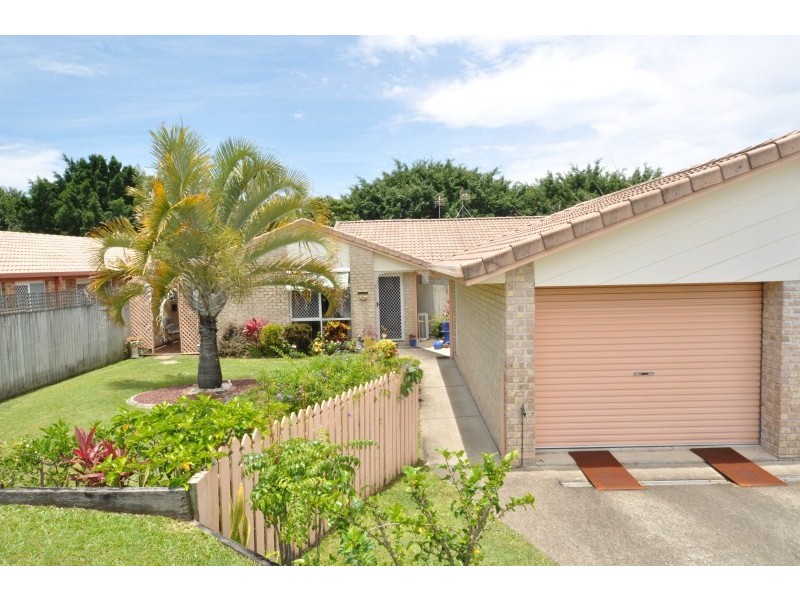 1/5 Liam Court, Labrador QLD 4215