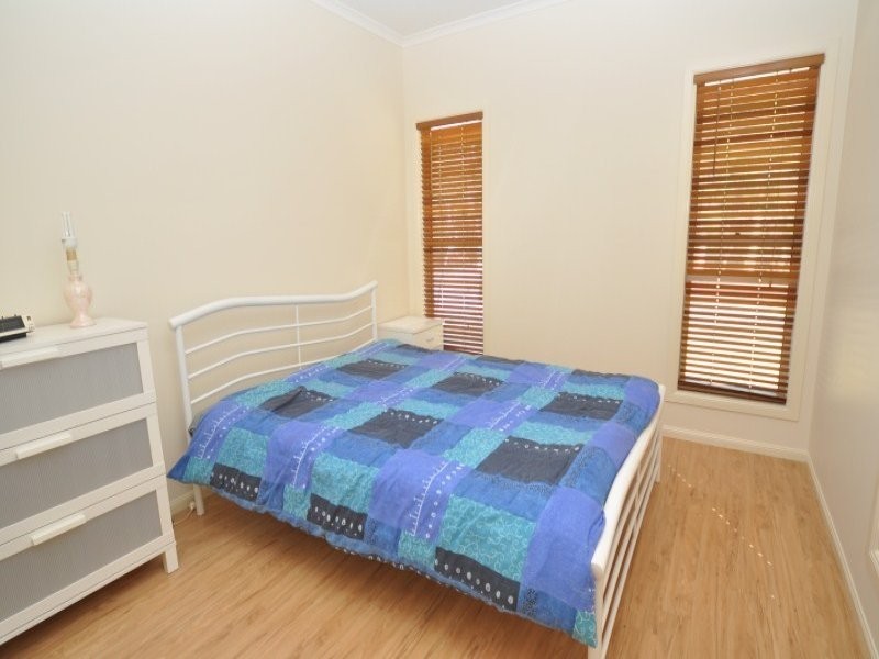 32 Doeblien Drive, South Stradbroke QLD 4216