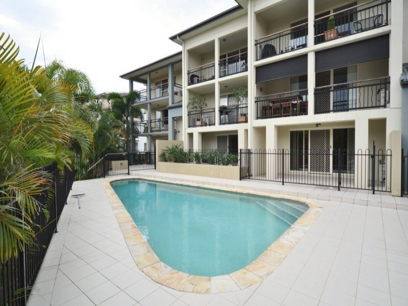 5/4 Oleander Avenue, Biggera Waters QLD 4216