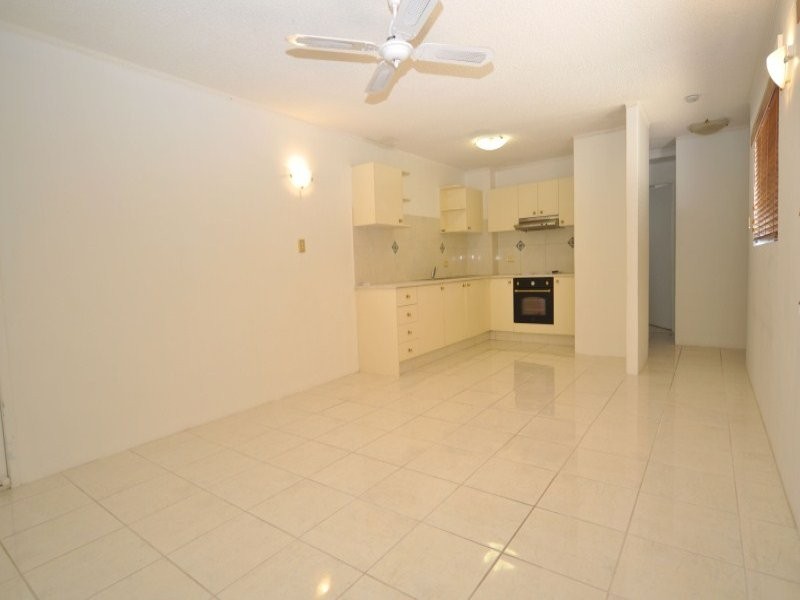 1/16 Nankeen Avenue, Paradise Point QLD 4216