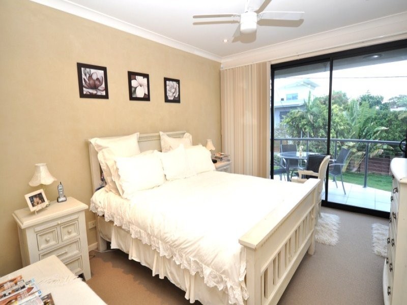 1/15 Ray Street, Runaway Bay QLD 4216