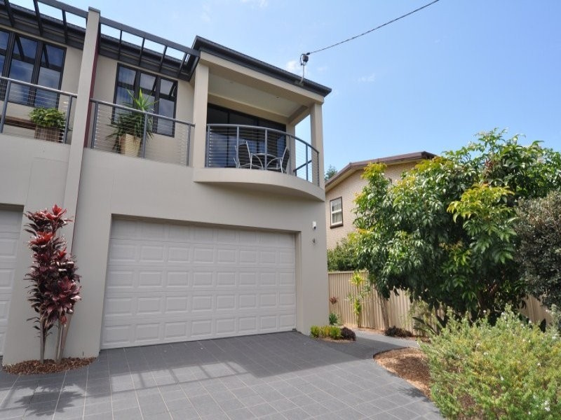 1/15 Ray Street, Runaway Bay QLD 4216