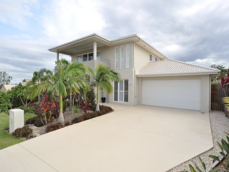 6 Redbay Street, Coomera QLD 4209