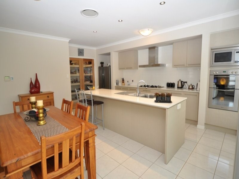 6 Redbay Street, Coomera QLD 4209