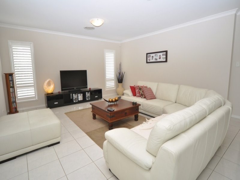 6 Redbay Street, Coomera QLD 4209