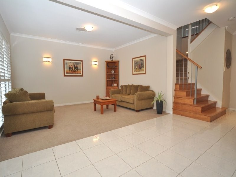 6 Redbay Street, Coomera QLD 4209