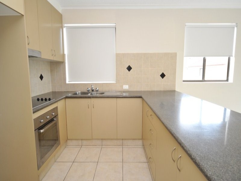 36/490 Marine Parade, Biggera Waters QLD 4216