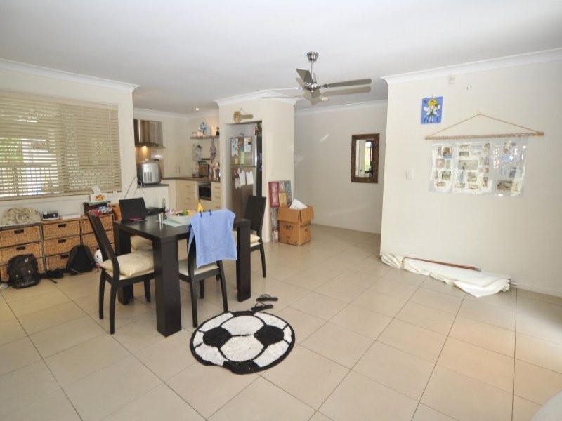 37 Sundown Drive, Paradise Point QLD 4216
