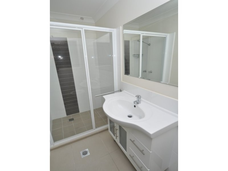 37 Sundown Drive, Paradise Point QLD 4216