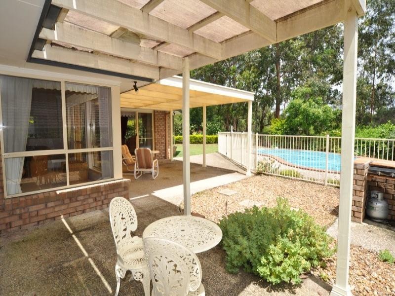 16 Greg Norman Crescent, Parkwood QLD 4214