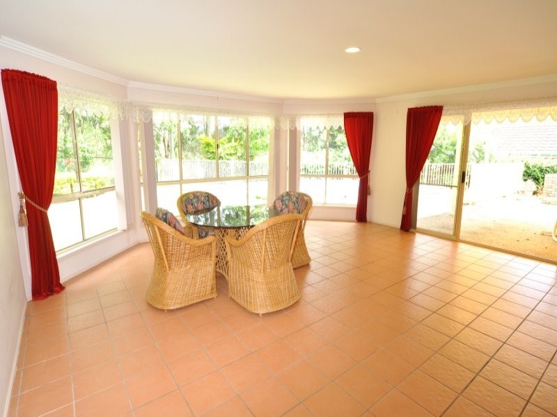 16 Greg Norman Crescent, Parkwood QLD 4214