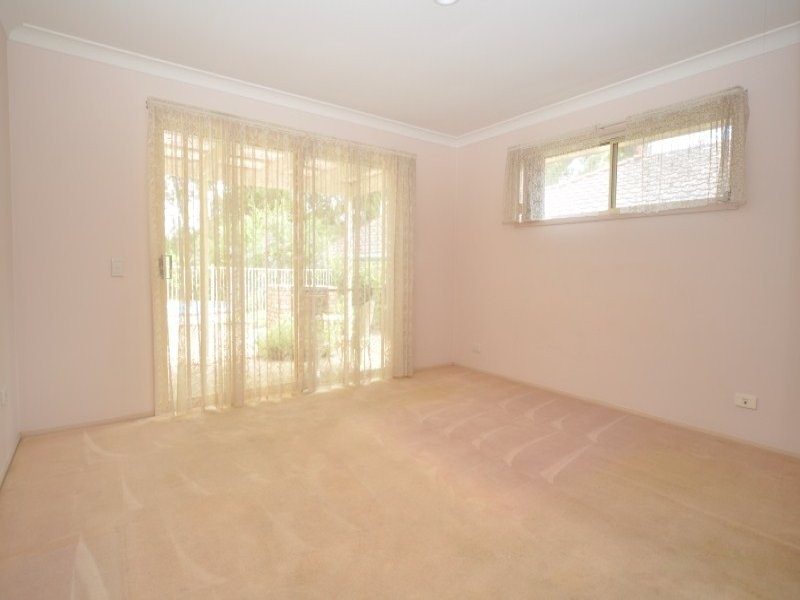 16 Greg Norman Crescent, Parkwood QLD 4214