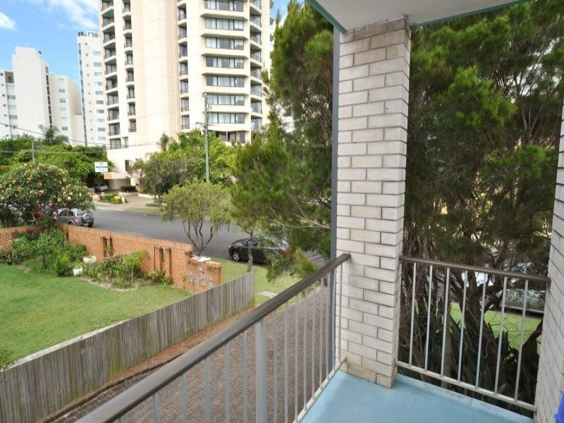 1/26 Labrador Street, Labrador QLD 4215