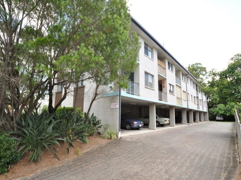 1/26 Labrador Street, Labrador QLD 4215