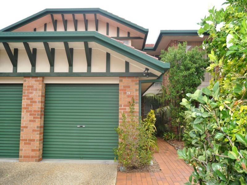 19/75 Brown Street, Labrador QLD 4215