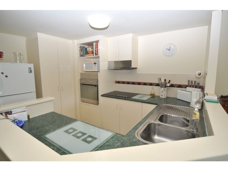 19/75 Brown Street, Labrador QLD 4215