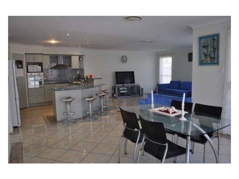 12 Whitewood Place, Molendinar QLD 4214