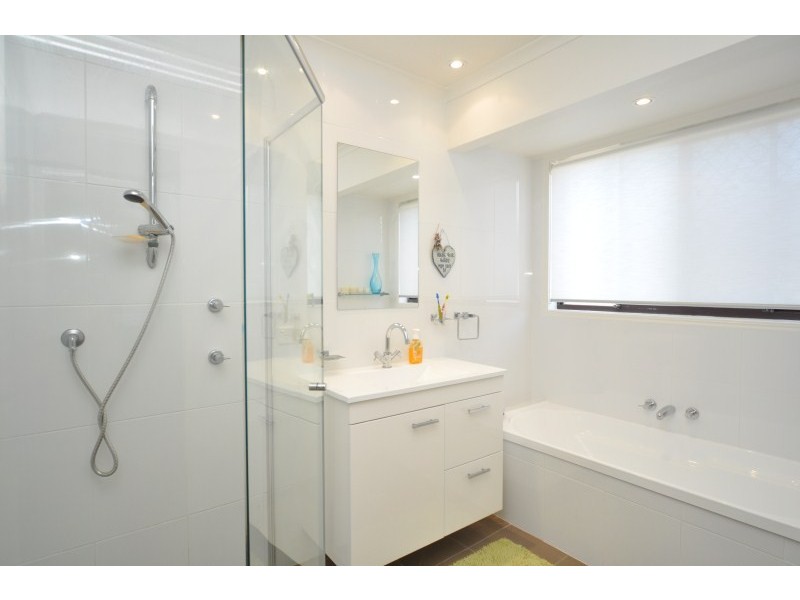 34 Doreen Drive, Coombabah QLD 4216