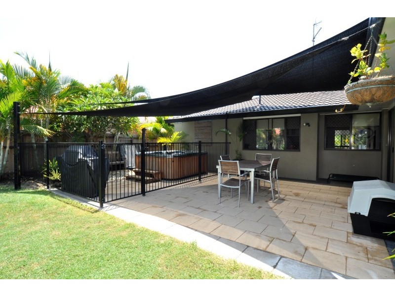 34 Doreen Drive, Coombabah QLD 4216