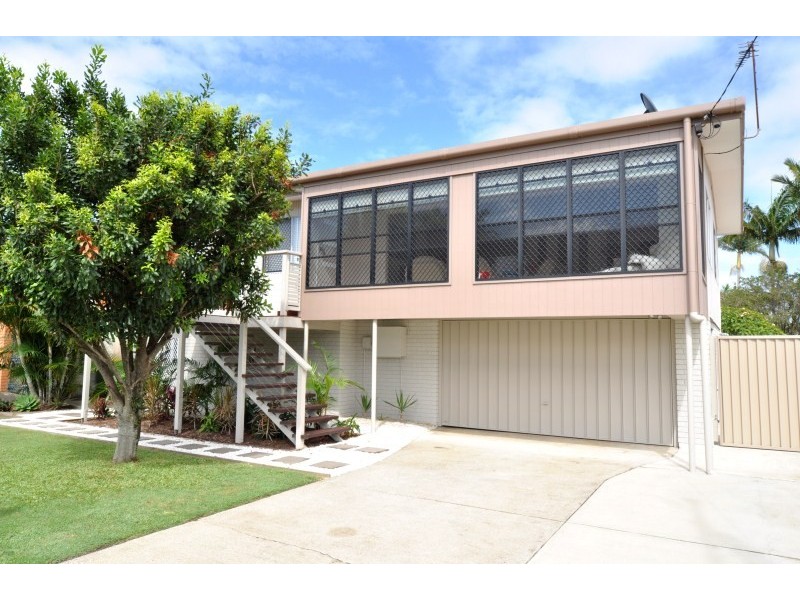 36 Stradbroke Street, Biggera Waters QLD 4216