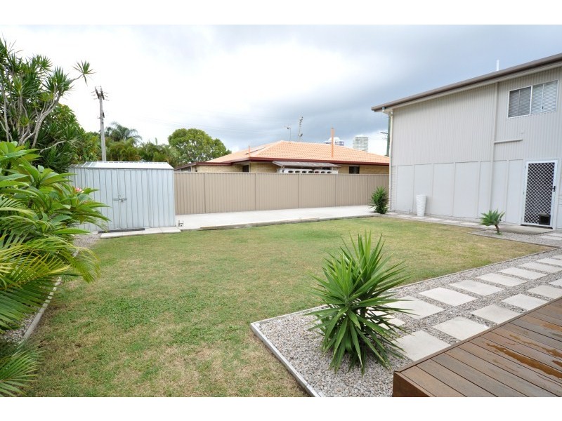 36 Stradbroke Street, Biggera Waters QLD 4216