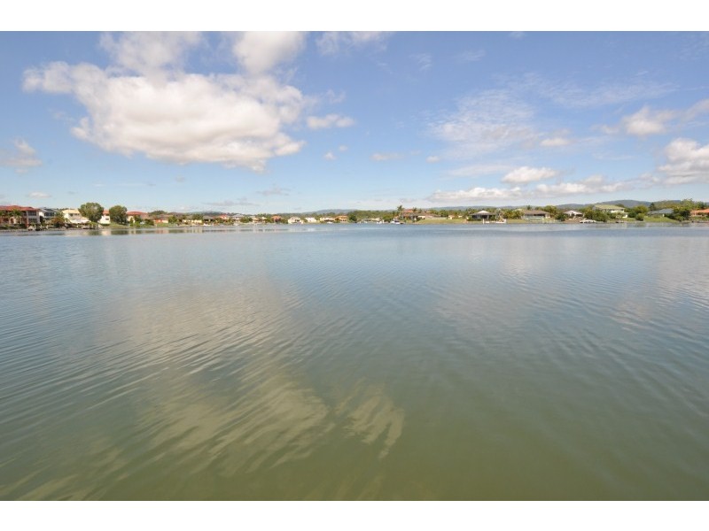 24 Eastbank Terrace, Monterey Keys QLD 4212