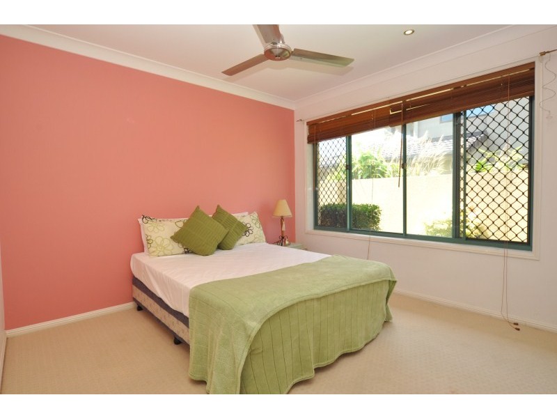 24 Eastbank Terrace, Monterey Keys QLD 4212