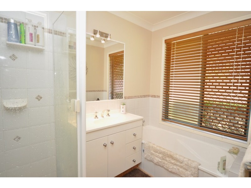 24 Eastbank Terrace, Monterey Keys QLD 4212