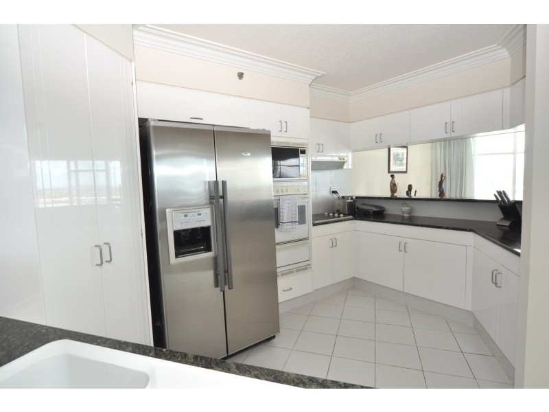 35/5 Bayview Street, Runaway Bay QLD 4216