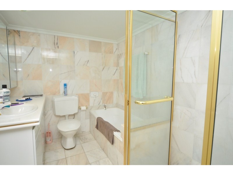 35/5 Bayview Street, Runaway Bay QLD 4216
