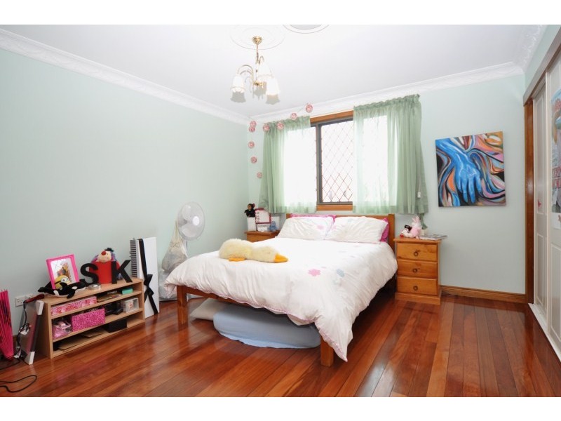 15 Huon Crescent, Runaway Bay QLD 4216