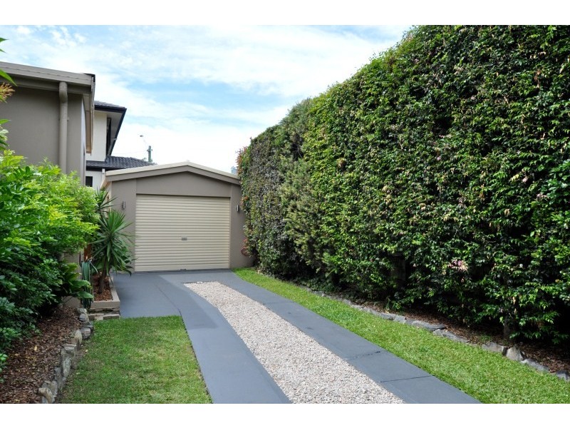3 Thelma Avenue, Biggera Waters QLD 4216