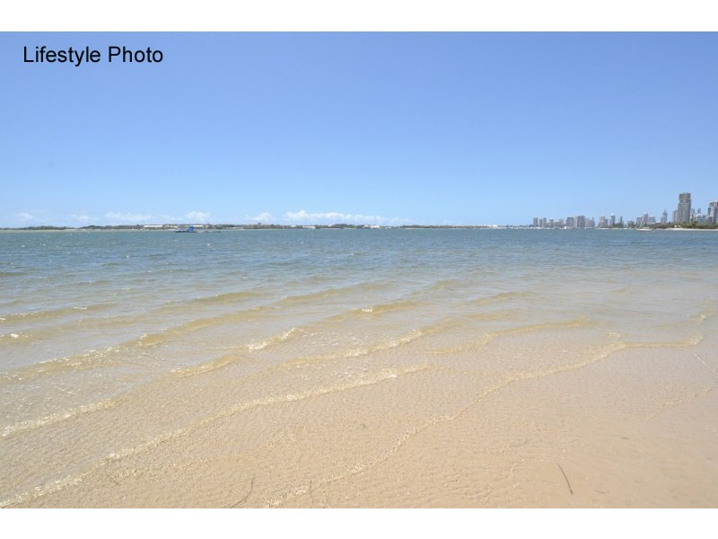 10/20 Huth Street, Labrador QLD 4215