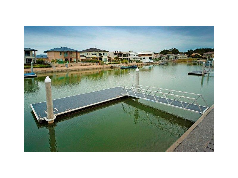 103 Compass Drive, Biggera Waters QLD 4216