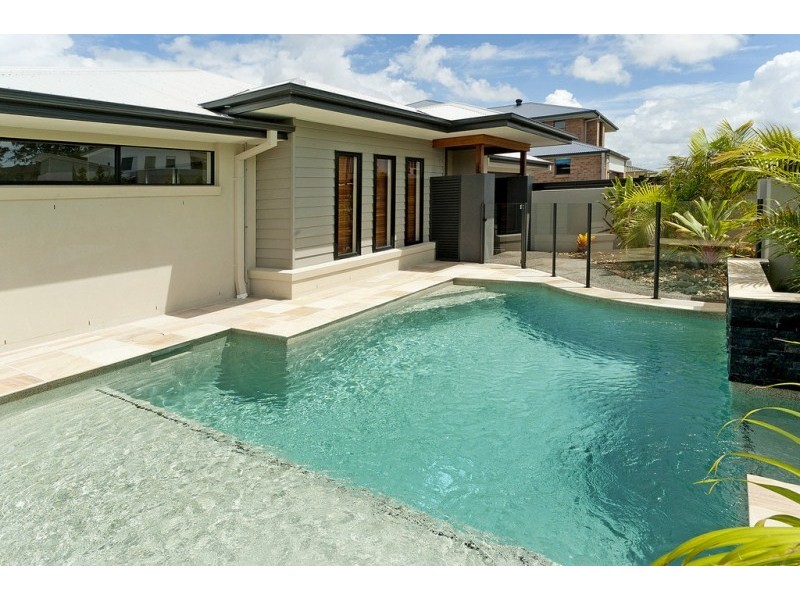 103 Compass Drive, Biggera Waters QLD 4216
