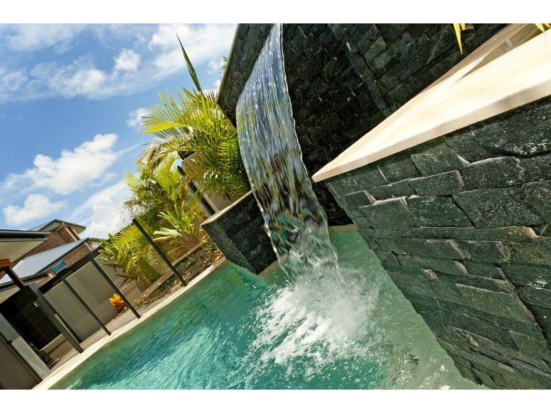 103 Compass Drive, Biggera Waters QLD 4216