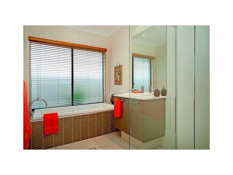103 Compass Drive, Biggera Waters QLD 4216