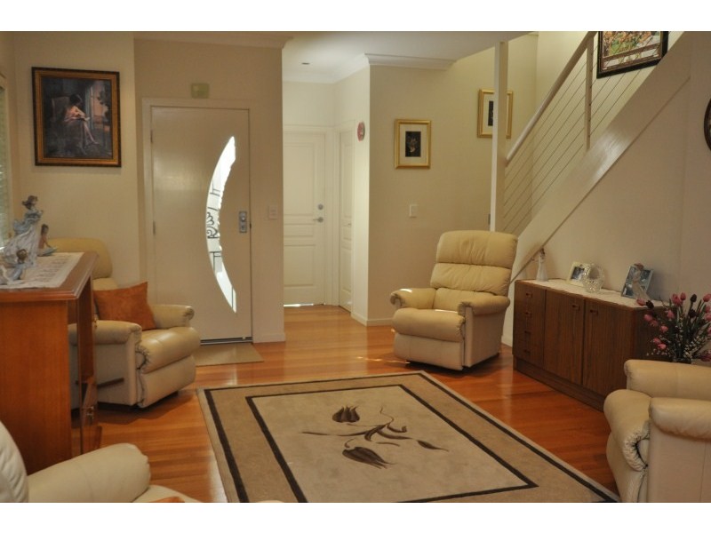 1/5 Oleander Avenue, Biggera Waters QLD 4216