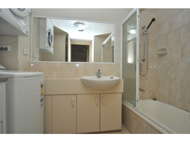 26/22 Jennifer Avenue, Runaway Bay QLD 4216