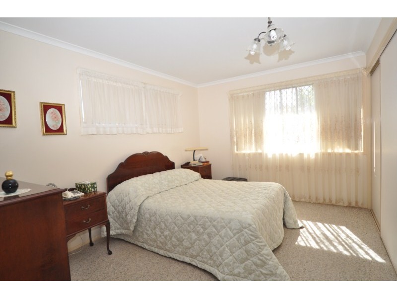 2/29 Eider Avenue, Paradise Point QLD 4216