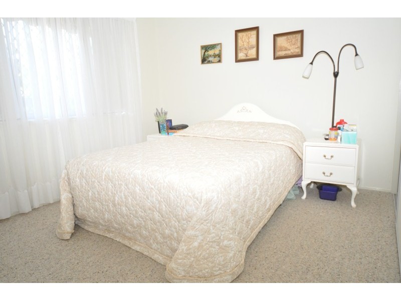 2/29 Eider Avenue, Paradise Point QLD 4216