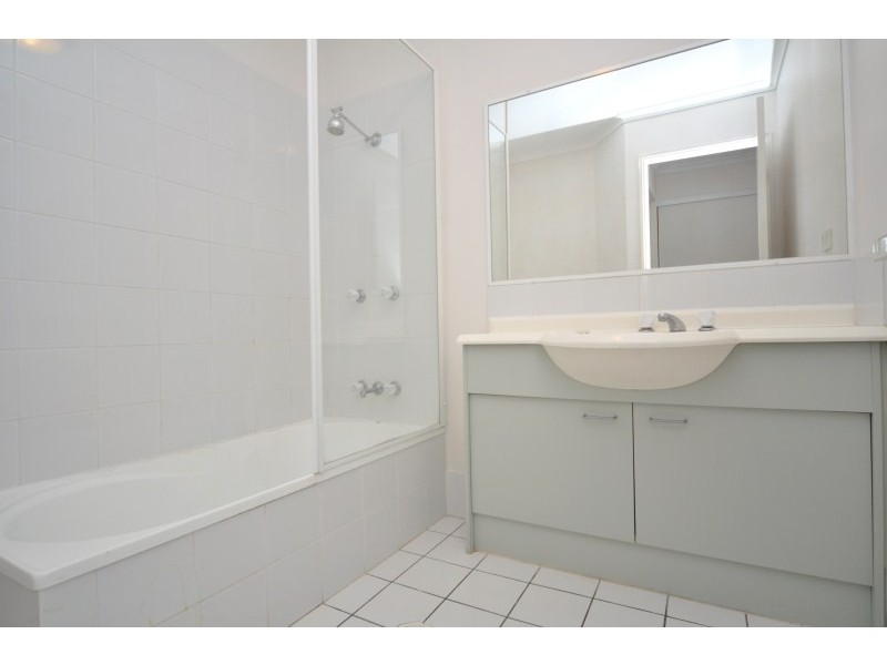 61/643 Pine Ridge Road, Biggera Waters QLD 4216