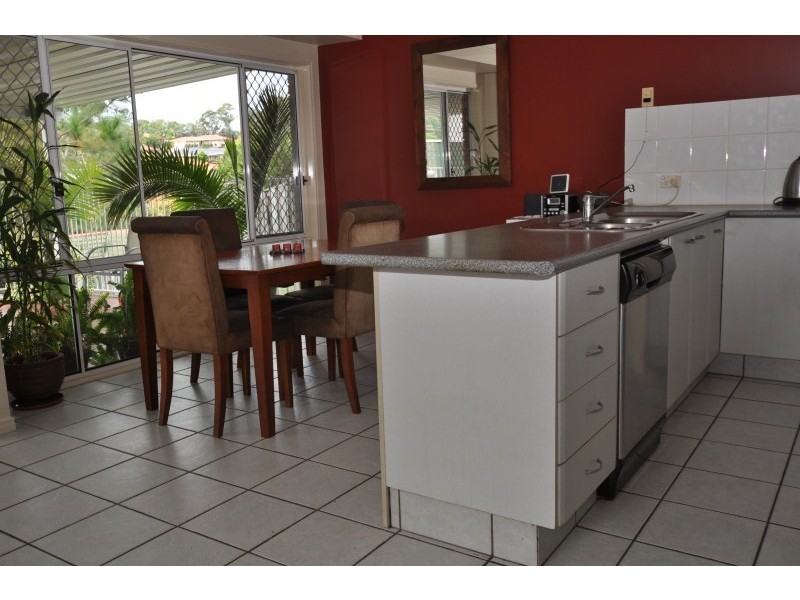 6 Nandi Terrace, Pacific Pines QLD 4211