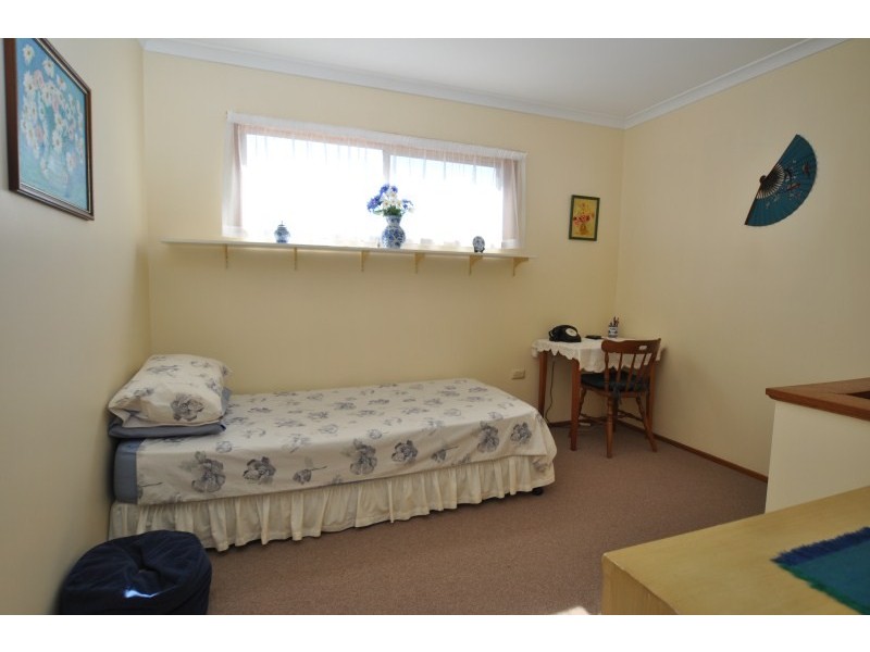 19 Lergessner Street, Biggera Waters QLD 4216