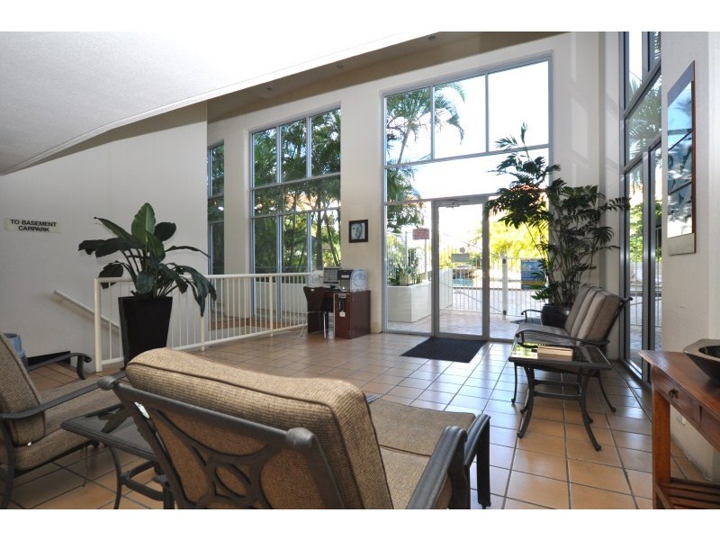 79/106 Marine Parade, Southport QLD 4215