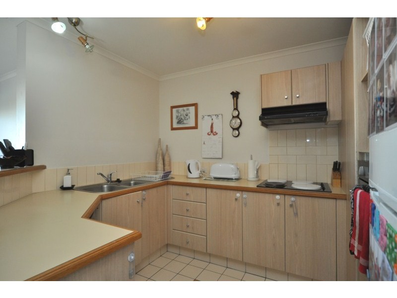 14/14 Jennifer Avenue, Runaway Bay QLD 4216